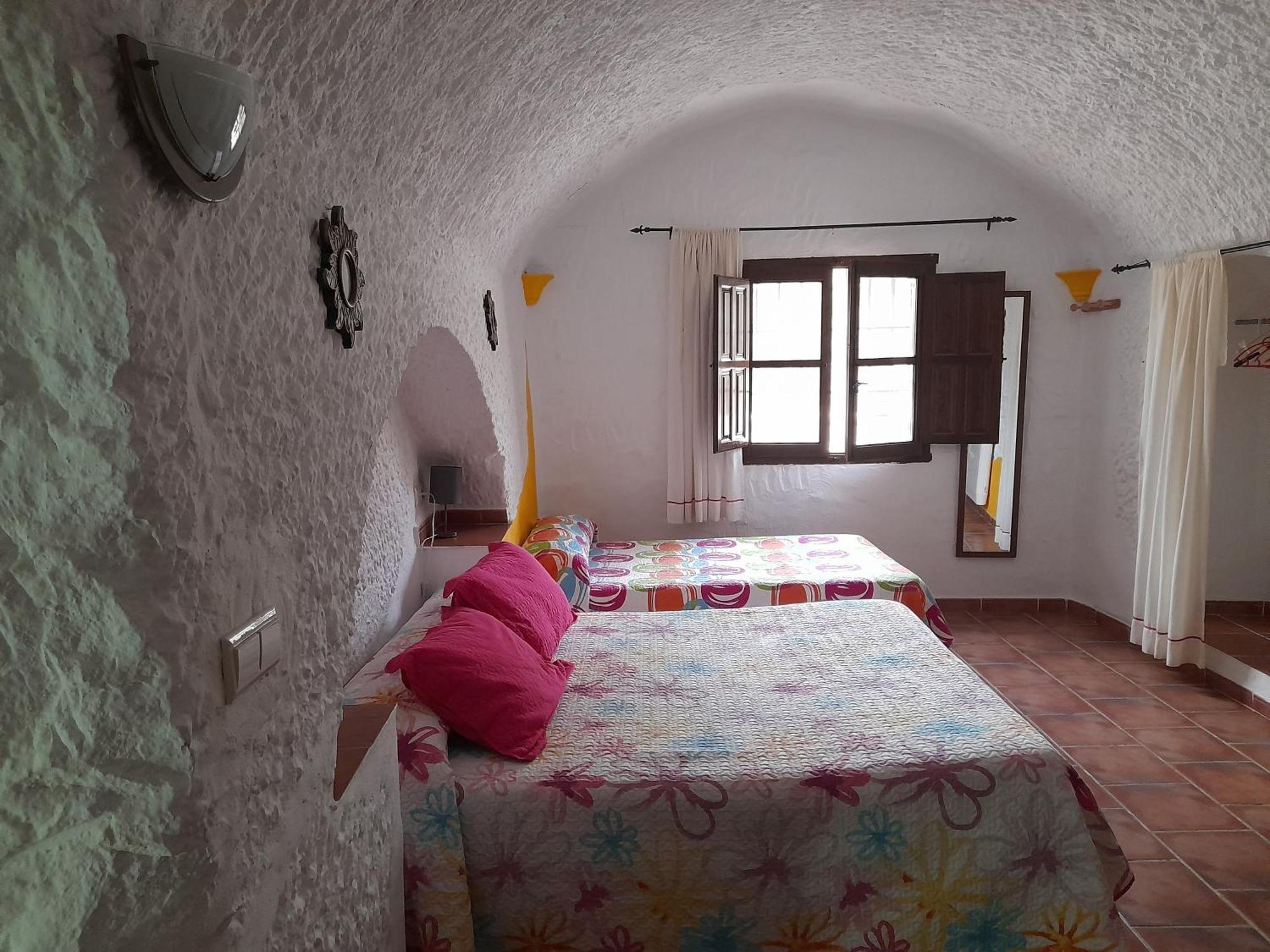 Cuevas La Chumbera Guest House Benalua de Guadix Exterior photo