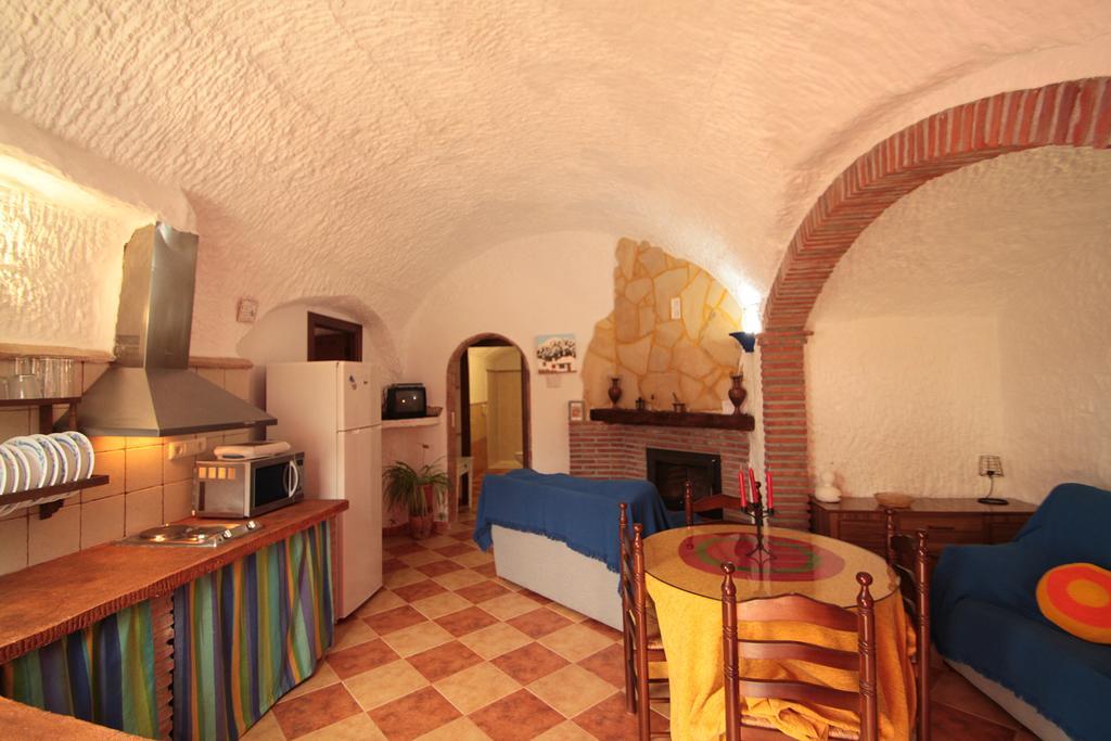 Cuevas La Chumbera Guest House Benalua de Guadix Exterior photo