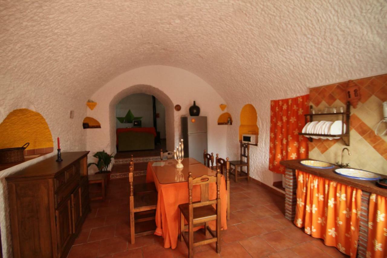 Cuevas La Chumbera Guest House Benalua de Guadix Exterior photo